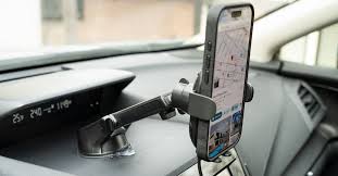 The Best Car Phone Holders for Safe Driving